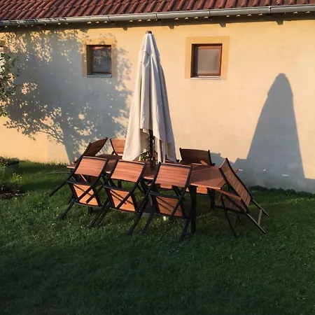 Villa Dolne Saliby *