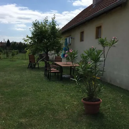 Villa Dolne Saliby *